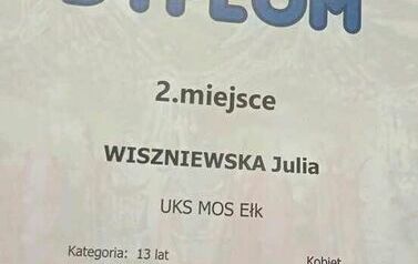 Sukces Julii Wiszniewskiej w zawodach pływackich
