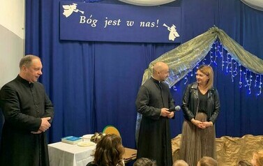 Jasełka "B&oacute;g jest w nas!"