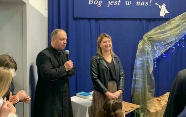 Jasełka "B&oacute;g jest w nas!"