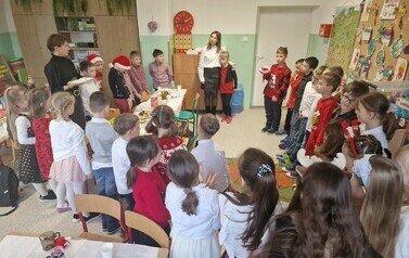 Jasełka "B&oacute;g jest w nas!"