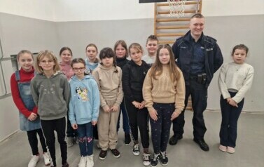 Bezpieczne ferie - spotkanie z policjantem