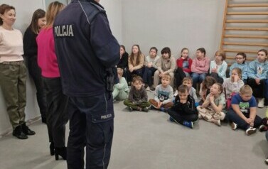 Bezpieczne ferie - spotkanie z policjantem