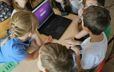 IX Szkolny Turniej "Radosne Koło Wiedzy"