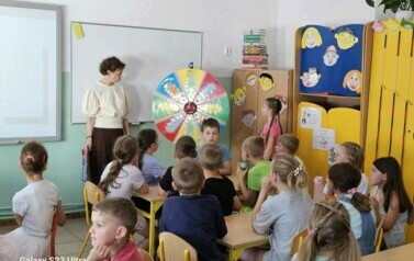 IX Szkolny Turniej "Radosne Koło Wiedzy"