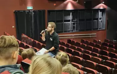 Kino "Szkoła magicznych zwierząt"