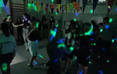 Dyskoteka karnawałowa uczni&oacute;w klas 4-8