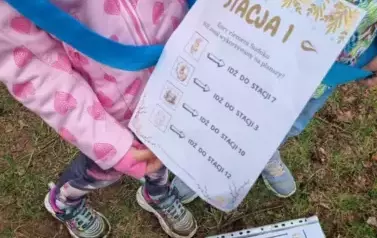 Przedszkolaki szukały zajączka