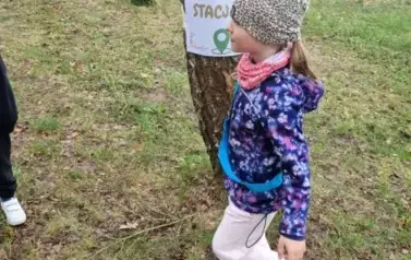 Przedszkolaki szukały zajączka