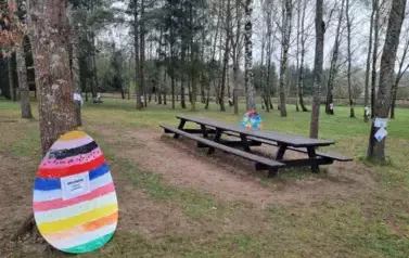 Przedszkolaki szukały zajączka