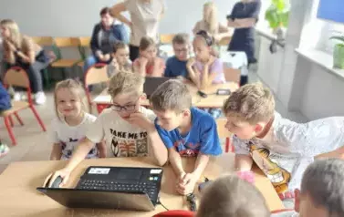 Sukces drużyny z Mroz&oacute;w Wielkich na IX Gminnym Turnieju "Mała Liga Klas I - III"