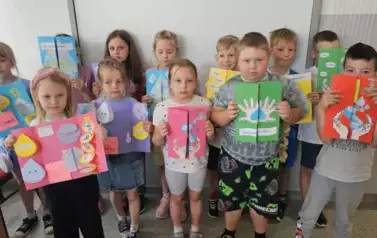 Rozstrzygnięcie szkolnego konkursu plastycznego "Lapbook-woda-źr&oacute;dłem życia"
