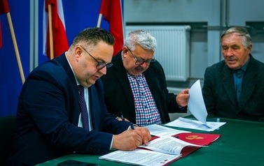 Orlik w Mrozach Wielkich