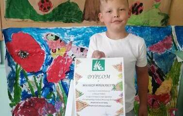 Laureat z nagrodą.