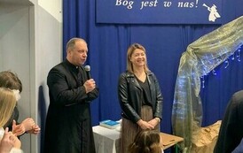Jasełka "B&oacute;g jest w nas!"