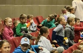 Uczniowie klas 0-3 z wizytą w teatrze