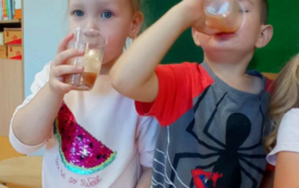 Dzień jabłka w punkcie przedszkolnym