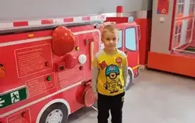 Wycieczka dzieci z punktu i oddziału przedszkolnego do Kids Parku.  