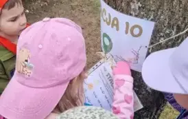 Przedszkolaki szukały zajączka
