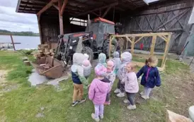 Przedszkolaki poznały życie na wsi