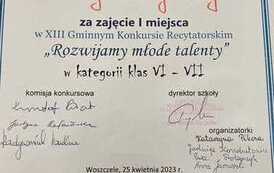Na zdjęciu dyplom za udział w konkursie recytatorskim.