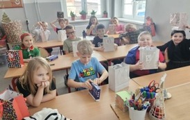 Zabawa karnawałowa uczni&oacute;w klas i-III