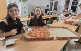 Dyskoteka karnawałowa uczni&oacute;w klas 4-8