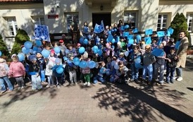 Niebieski poch&oacute;d