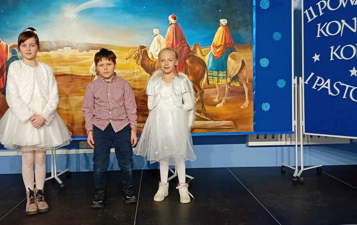 Zdjęcie do Laureaci XI Powiatowego Międzyszkolnego Konkursu Kolęd i Pastorałek "B&oacute;g się rodzi"