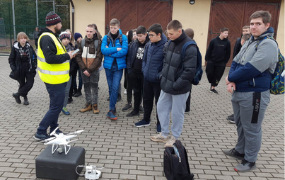 Zdjęcie do Uczniowie klasy VII i VIII z wizytą w ZS 1 w Ełku